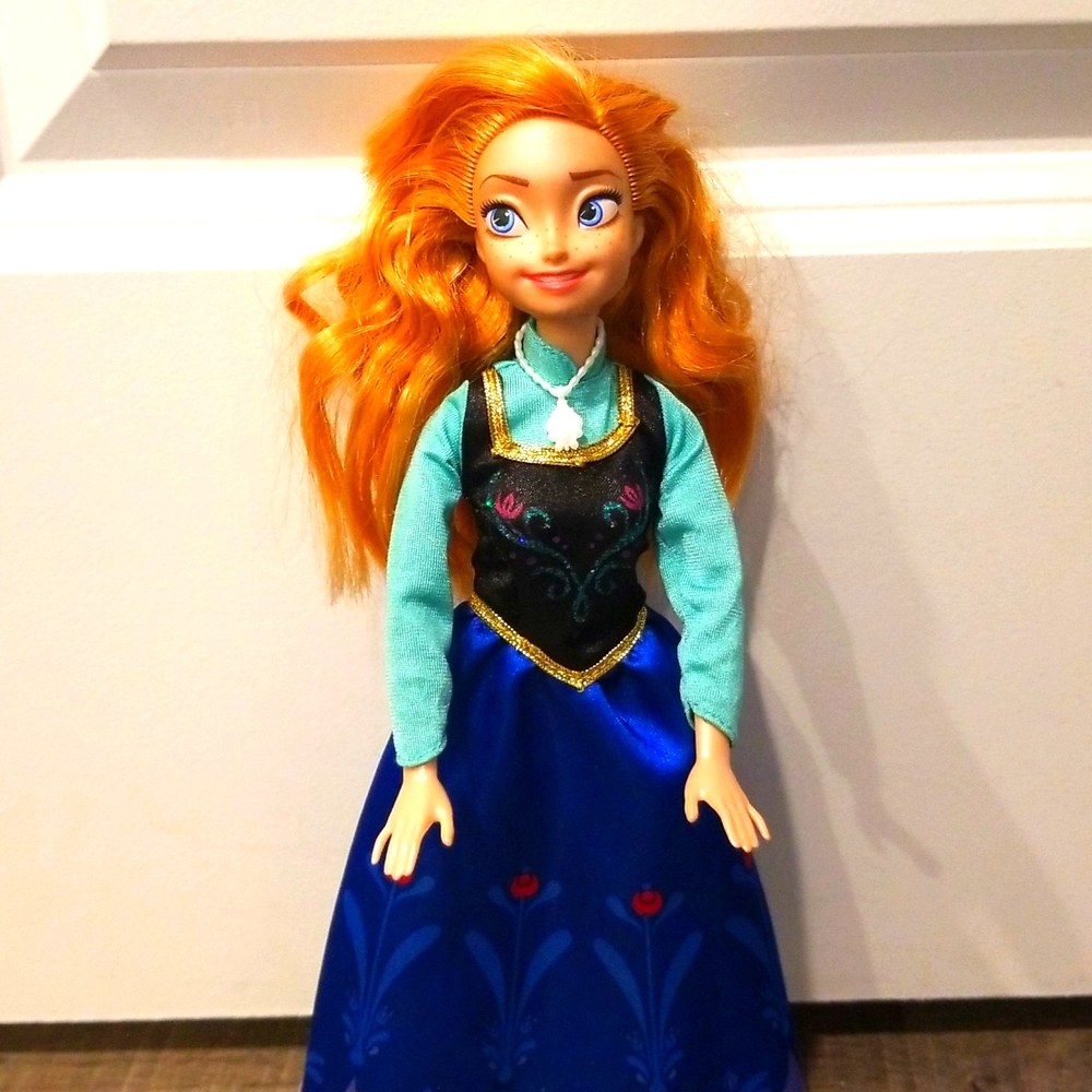 Anna Princess - Picture 1 of 3